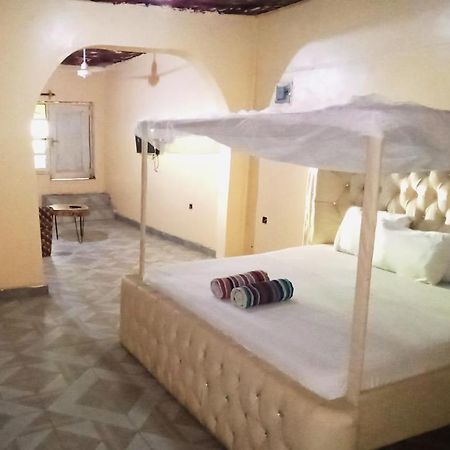 Baba Lao Hotel Малинди Экстерьер фото